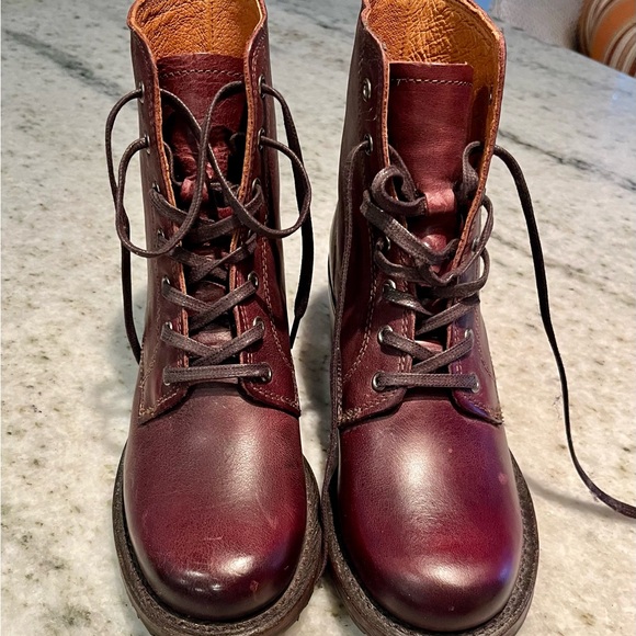 Frye Sabrina 6g Oxblood ankle boots NEW - Picture 2 of 8